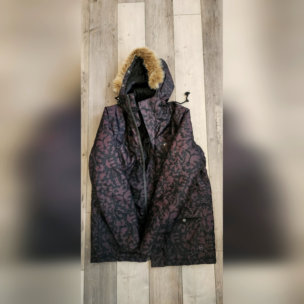 Etnies Snowboarding Jacket